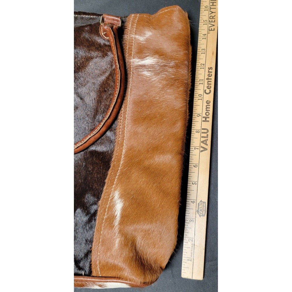 NEW Chloe & Lex Western Farmcore Country Animal Hair Tote w/ Faux Leather Trim - Picture 16 of 16